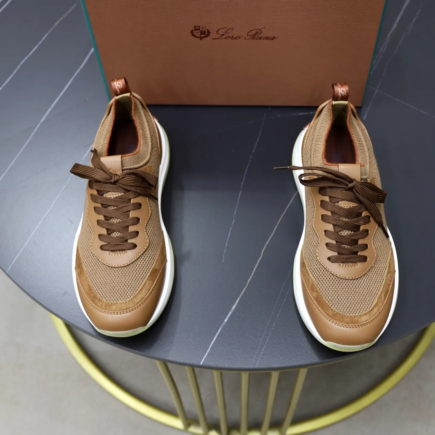 Factory price: 💰620 Loropiana LP men's shoes ♞size; 38-44 "45.46 customization" cowhide stitching and cowhide feet. It is really easy to wear, lazy, relaxed, casual, perfect comfort, and there are many color choices, and they all look good with clothes. Is it true that Loropiana can bring social value? “Loropiana is the best thing money can buy”